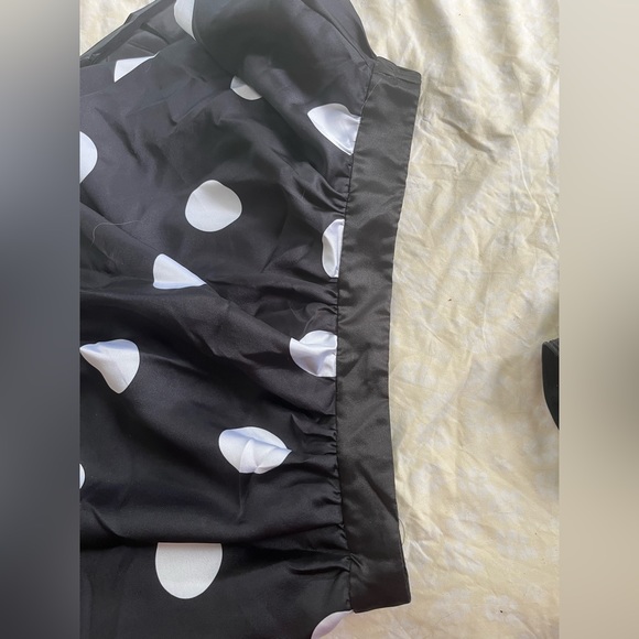 Polka Dots on outside peplum w/stripes on inside pencil skirt. B/W 3X NWT - Picture 2 of 7